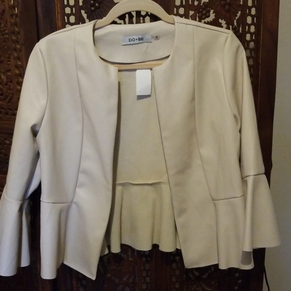 DO+BE cream peplum jacket, size L - Picture 2 of 3
